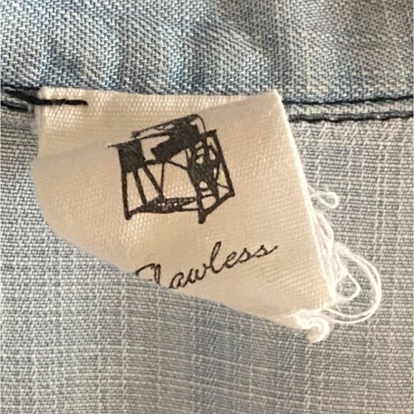 Flawless Boutique Brand Lightweight Denim Style Romper-Blue-Size L-GUC - Picture 5 of 8